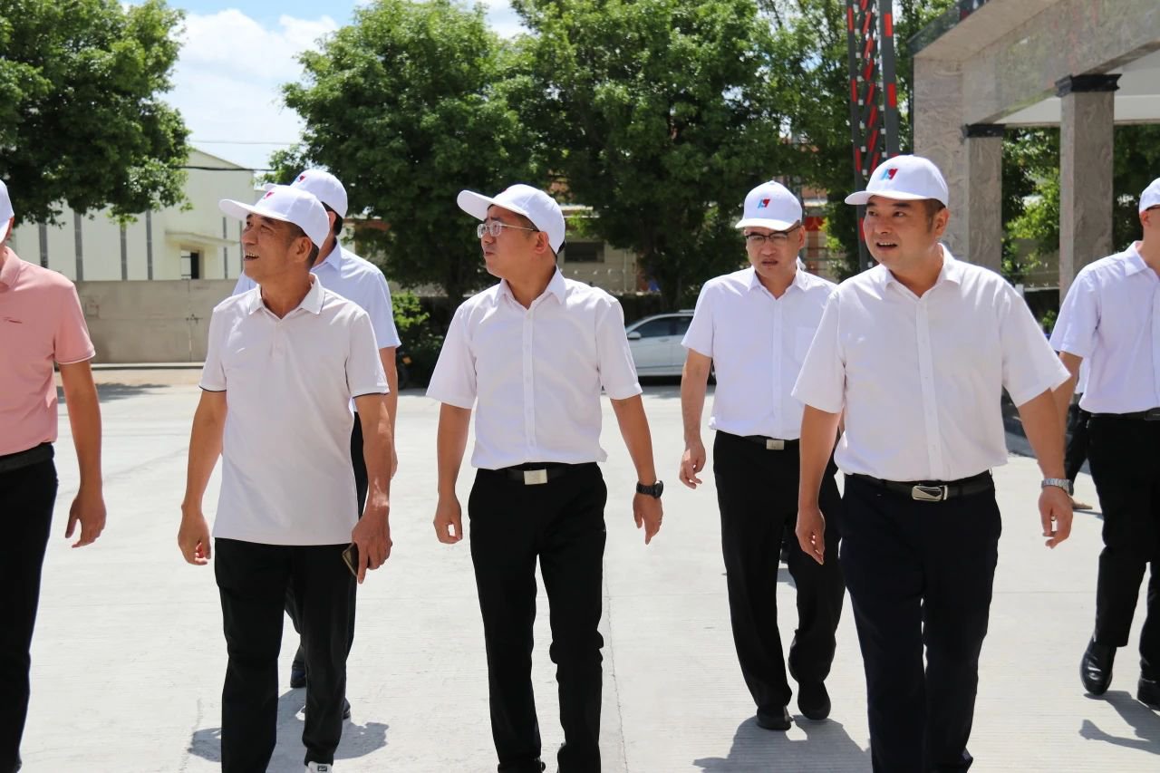 護航力源科技二期廠房項目建設(shè)！區(qū)政府開展項目建設(shè)督導工作