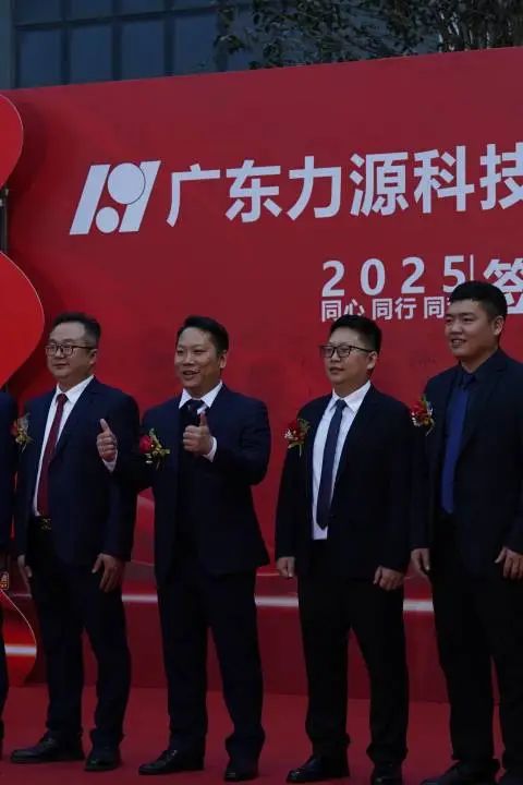 1738032922122890.jpg 109.jpg